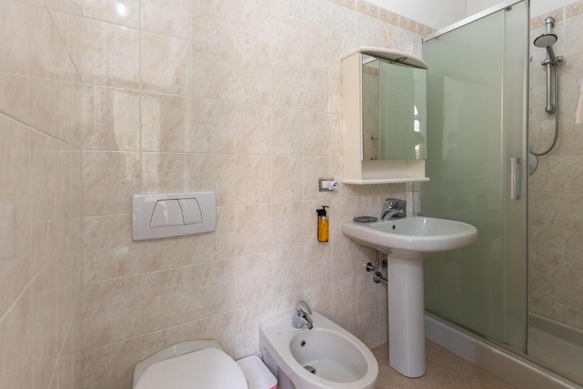 San Giacomo 4 Apartment Lecco Ngoại thất bức ảnh